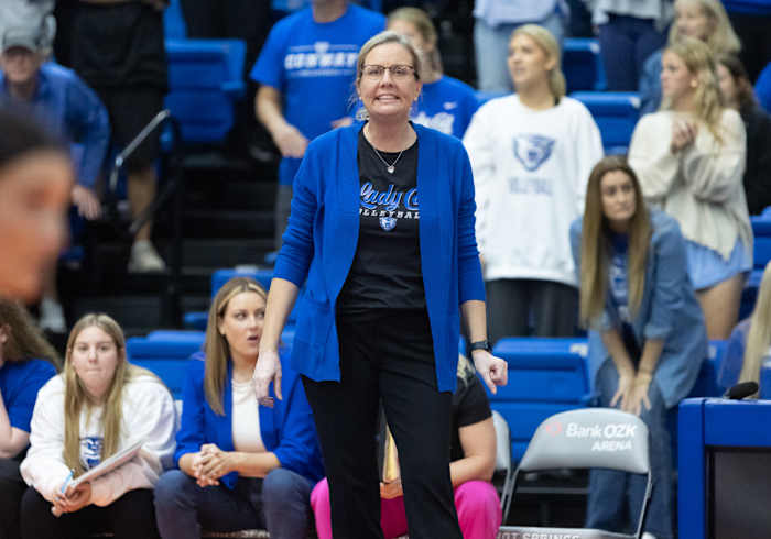 Fayetteville-Conway Volleyball Final__00080